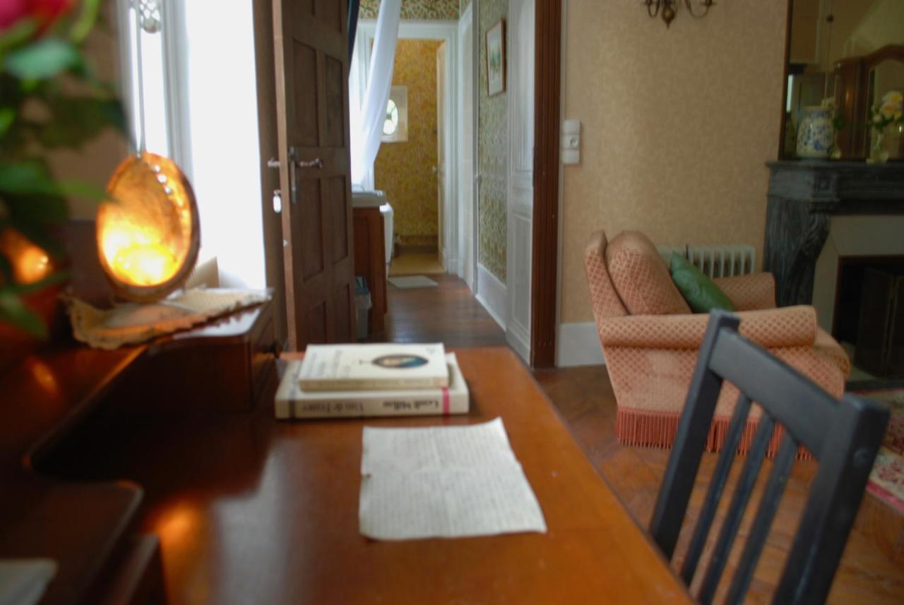 Yxie - Manoir Des Arts Bed and Breakfast Villeblevin Buitenkant foto